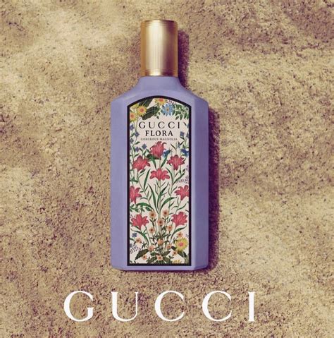 梳妝台上的小型藝術品：Gucci 全新粉底液系列，給你 .